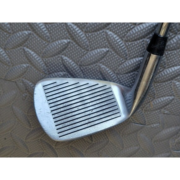 Wilson X-31 Tour Oversize Pitching Wedge Regular Flex Steel Shaft New Grip PW RH - Picture 8 of 16